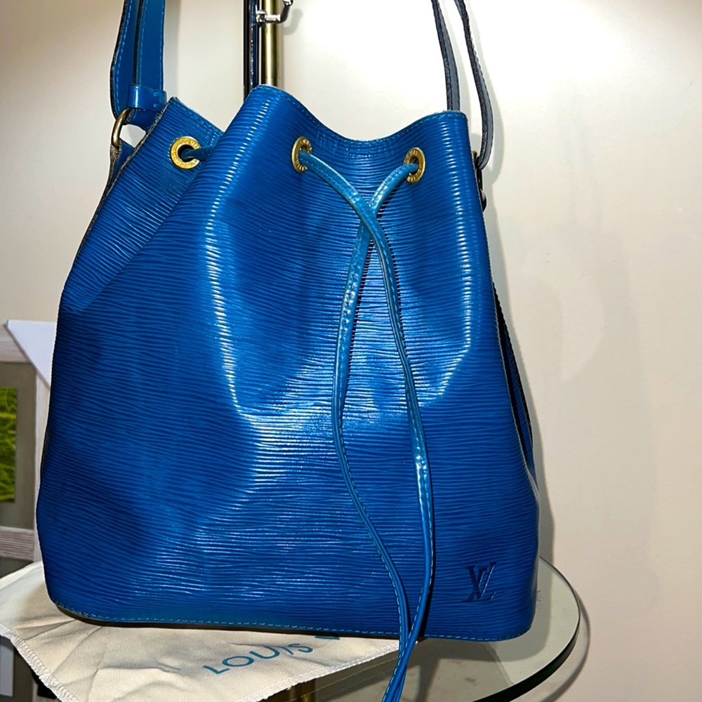 Louis Vuitton Epi Leather Petite Noe in Toledo Blue